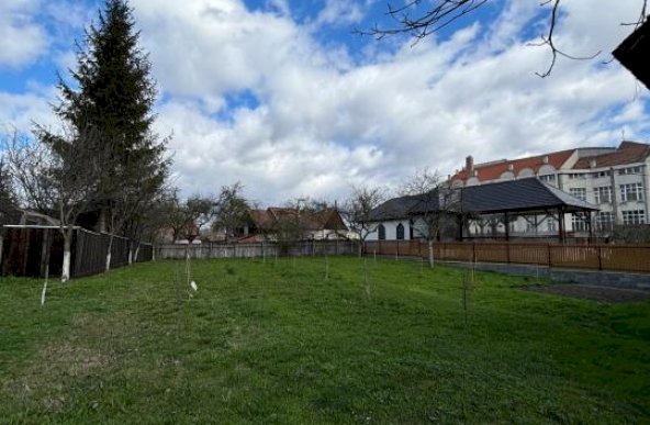 Casa singur in curte - zona Brețcu/Covasna