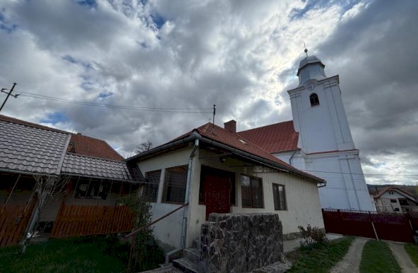 Casa singur in curte - zona Brețcu/Covasna