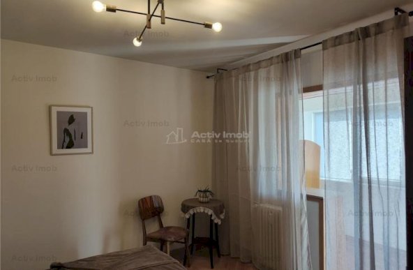 APARTAMENT DECOMANDAT,  UTILAT SI MOBILAT SITUAT ULTRACENTRAL LANGA HOTEL PRAHOVA