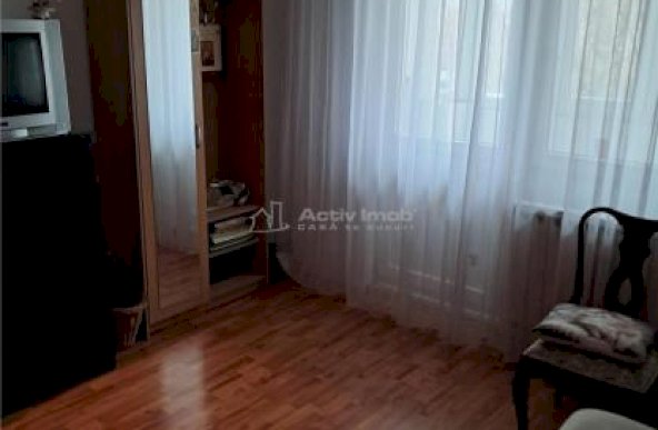 DE VANZARE la 13 SEPTEMBRIE Apartament 4 camere, 91 mp, an 1988, RENOVAT si ANVELOPAT