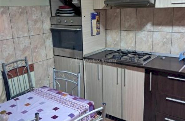 DE VANZARE la 13 SEPTEMBRIE Apartament 4 camere, 91 mp, an 1988, RENOVAT si ANVELOPAT