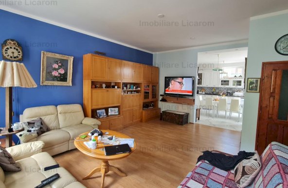 Apartament 3 camere la casa Centru Istoric utilat,mobilat 265000Eur