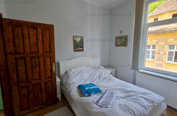 Apartament 3 camere la casa Centru Istoric utilat,mobilat 265000Eur