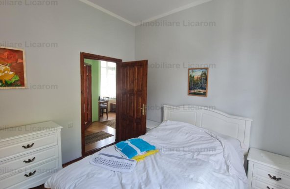 Apartament 3 camere la casa Centru Istoric utilat,mobilat 265000Eur