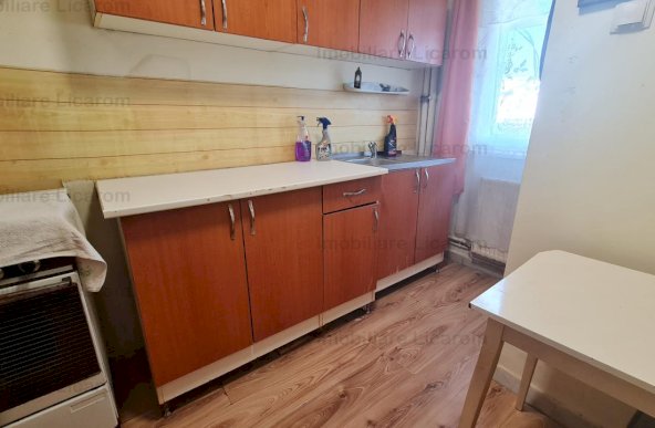 Apartament 2 camere GRIGORE URECHE, pret 72000