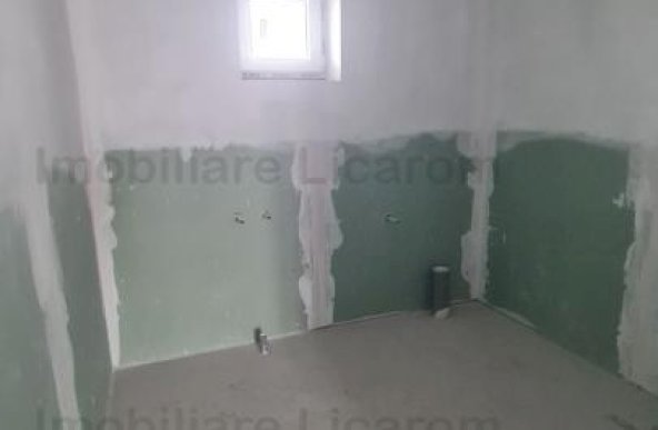 Vila Stupini P+E, 5 camere,curte,acces auto.(Parte Duplex)