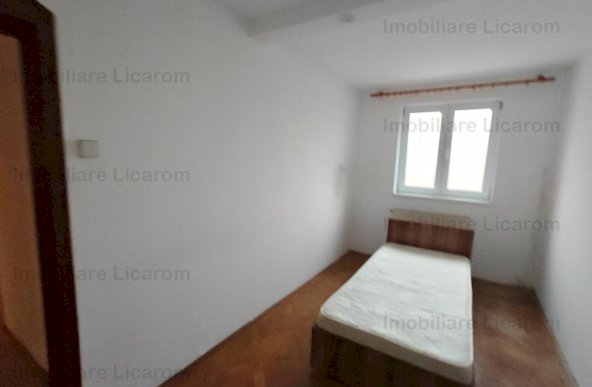 Apartament 3 camere Griviței preț 120.000 euro