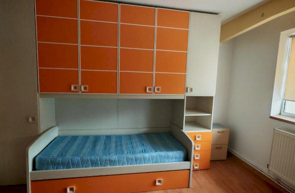 Apartament 2 camere Noua etaj intermediar,spatios,mobilat si utilat.