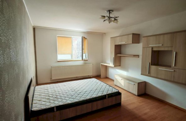 Apartament 2 camere Noua etaj intermediar,spatios,mobilat si utilat.