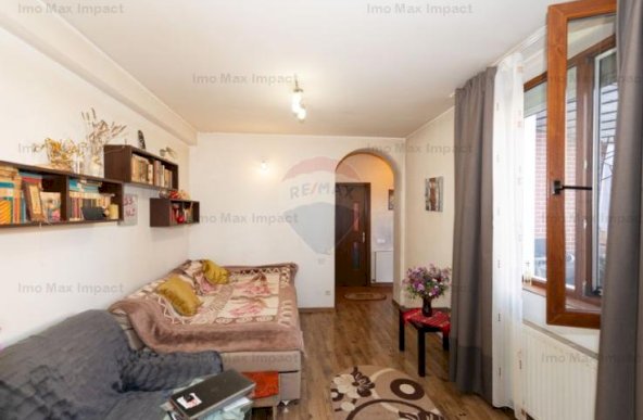 Casa  individuala de vanzare, 7 camere, 410mp teren, comuna Berceni