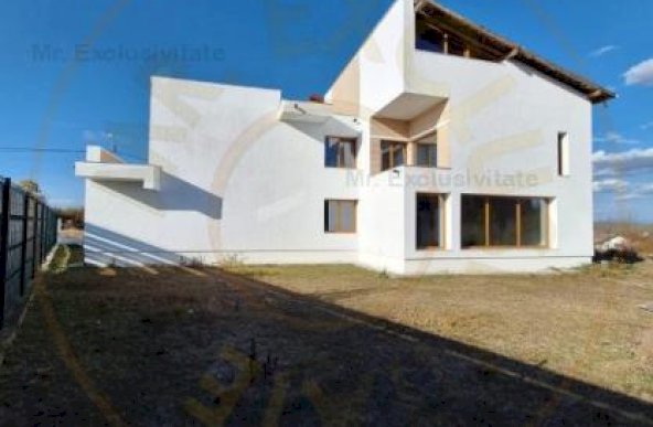 0% Comision-Casa Moderna Pitesti - Plopilor, 1500 mp teren