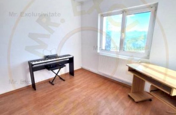 Apartament 3 Camere  Decomandat Trivale