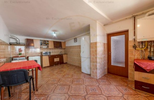 0 % Comision Casa spatioasa +Spatiu Comercial zona Stefanesti Arges!