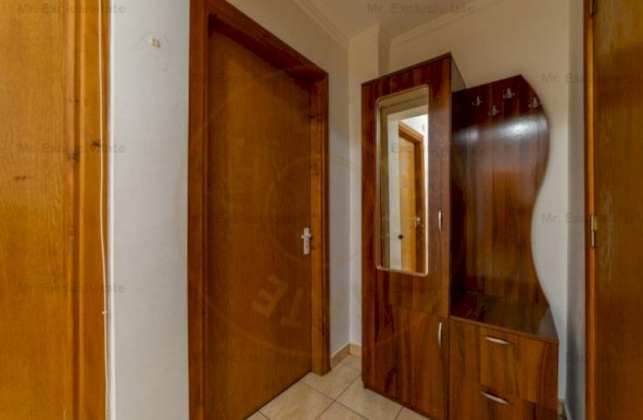 0% Comision Apartament 3 camere etaj 1-Pitesti Liceu A.Odobescu!