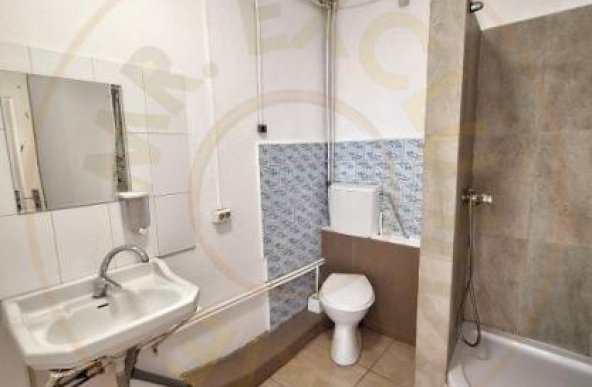 0% Comision-Inchiriere casa cu spatiu comercial Bascov deschidere DN7