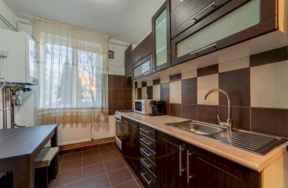 De Închiriat Apartament 2 camere zona Craiovei Pitesti 0% Comision