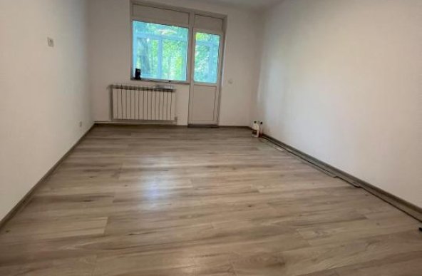 Vanzare apartament 2 camere decomandat - Tatarasi - renovat complet etaj 1