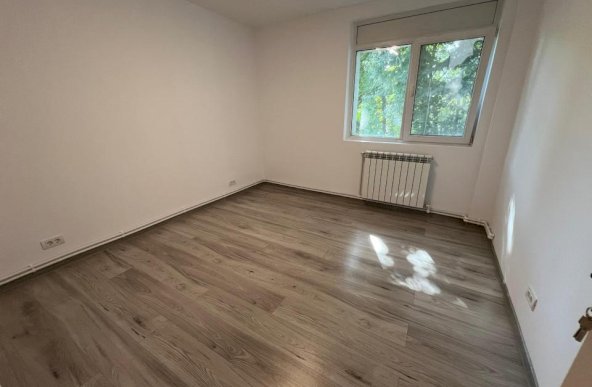 Vanzare apartament 2 camere decomandat - Tatarasi - renovat complet etaj 1