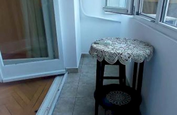 Apartament 2 camere nemobilat, zona Mihail Kogalniceanu