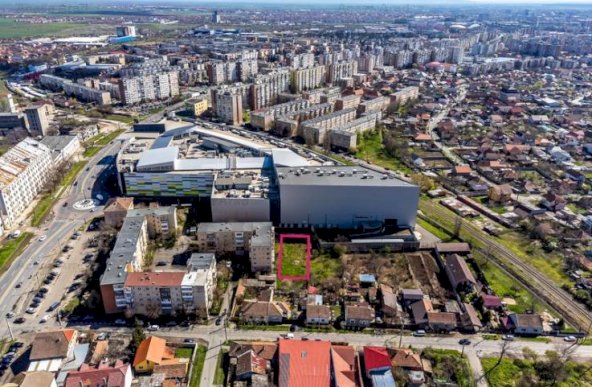 700 mp TEREN INTRAVILAN LÂNGĂ GALERIA MALL