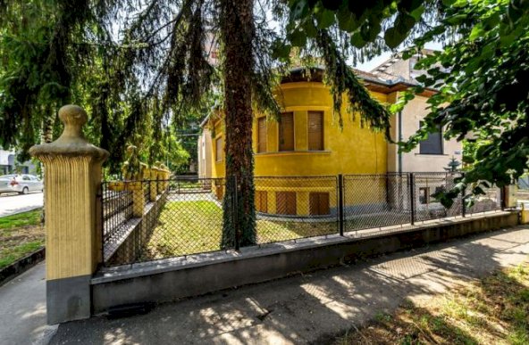 Proprietate Vândută Apartament la casă tip duplex pe Strada 9 Mai