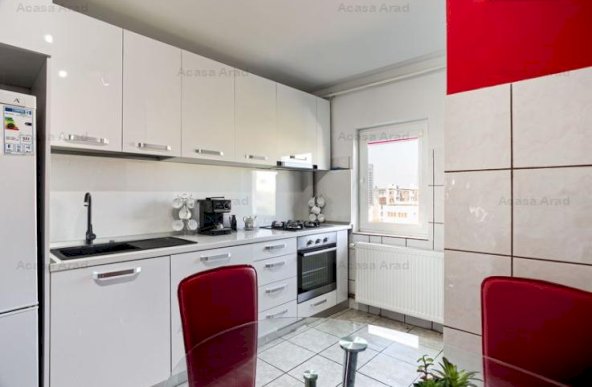 Apartament micălaca 2 camere etaj 4 cu 2 locuri parcare