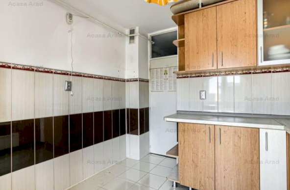 Apartament cu 3 camere decomandat Alfa etaj 4