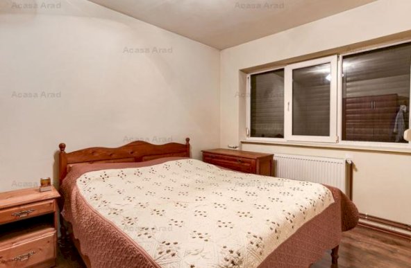 VANDUT! Apartament cu 2 camere etaj 2- Comision 0%