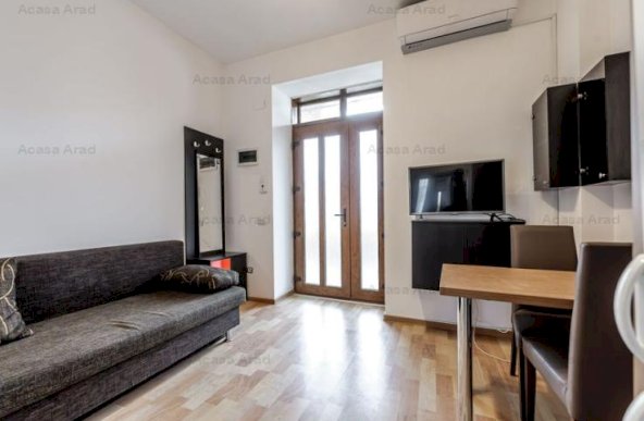 VÂNDUT! Apartament de 1 cameră în inima orașului Arad.