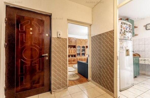 REZERVAT! Apartament, 3 camere, 2 băi,  Etajul 2 în Micalaca,