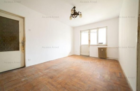 Apartament cu 2 camere etaj 1 - Aurel Vlaicu Lebada Comision 0%