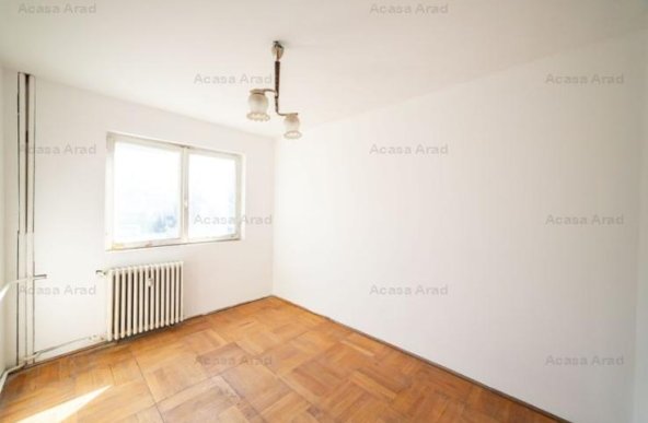 Apartament cu 2 camere etaj 1 - Aurel Vlaicu Lebada Comision 0%