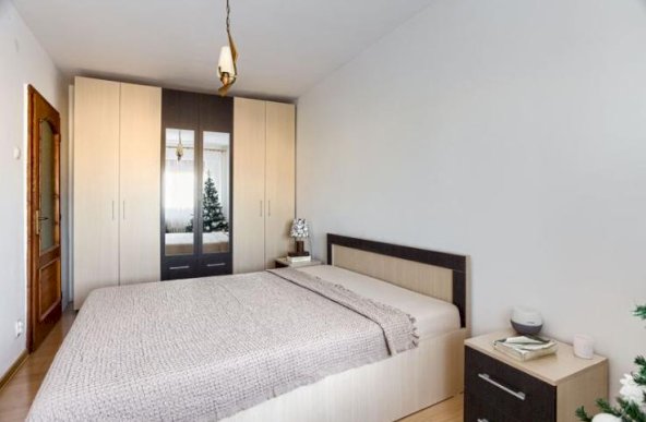 Proprietate vândută Apartament cu 3 camere decomandat la Fortuna