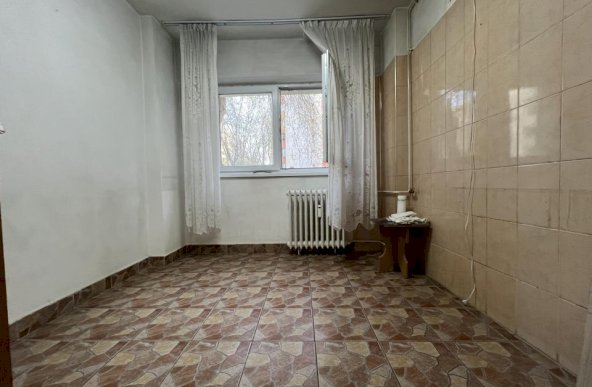 Apartament 2 camere bloc 1984 National Arena / Bd Chisinau