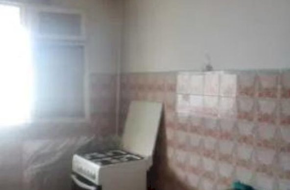 Apartament 3 camere Crangasi / Vintila Mihailescu