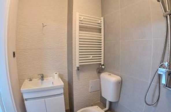 Apartament cu trei camere 13 Septembrie, Sebastian