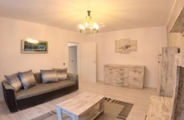 Apartament cu trei camere 13 Septembrie, Sebastian