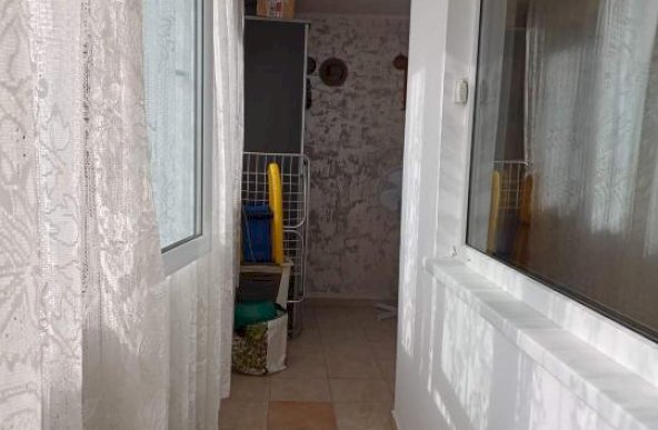 Apartament 4 camere in bloc anvelopat langa metrou Gorjului, Militari