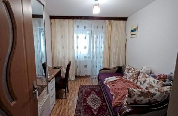 Apartament 4 camere in bloc anvelopat langa metrou Gorjului, Militari