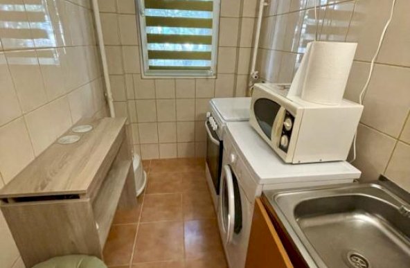 Apartament 2 camere in bloc anvelopat, zona Lujerului, Militari