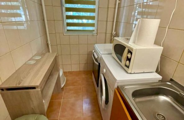 Apartament 2 camere in bloc anvelopat, zona Lujerului, Militari