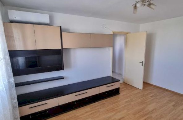 Apartament 2 camere in bloc anvelopat, Raul Doamnei, Drumul Taberei