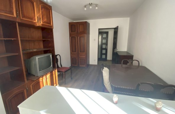 Apartament 4 camere in bloc anvelopat Gorjului, Militari