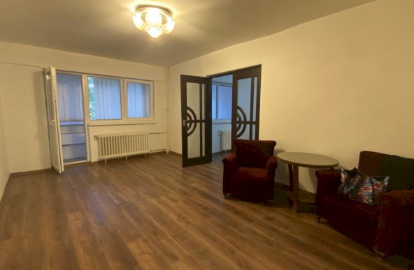 Apartament 4 camere in bloc anvelopat Gorjului, Militari