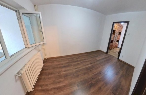 Apartament 4 camere in bloc anvelopat Gorjului, Militari