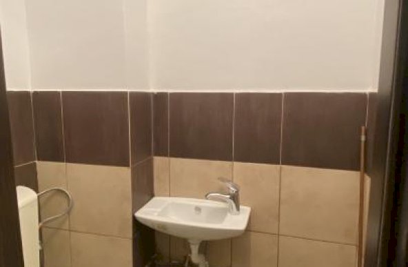 Apartament 4 camere in bloc anvelopat Gorjului, Militari