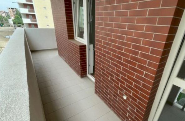 Apartament cu 3 camere, in zona Metalurgiei