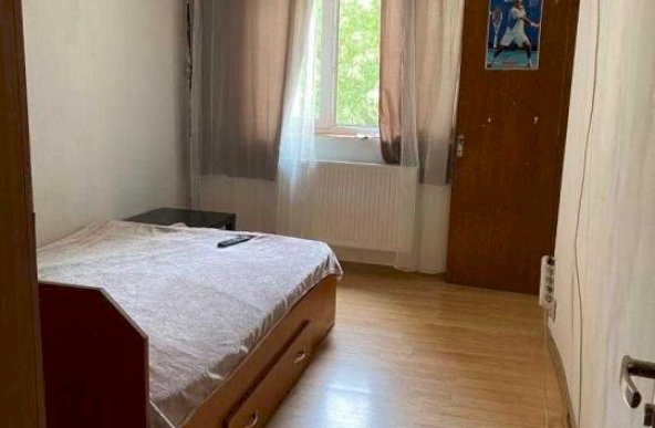 Apartament cu trei camere, in zona Berceni , Al Podul Giurgiului