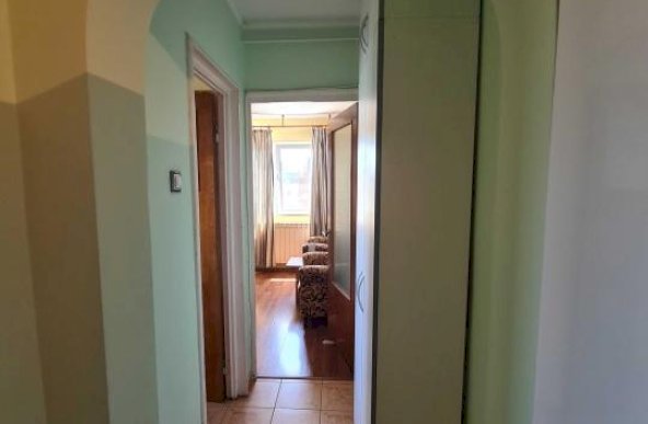 Apartament cu 2 camere, in  zona P-ta Resita, Luica