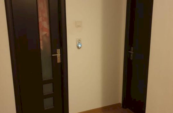 Apartament 4 camere renovat in bloc anvelopat, Lujerului, Militari